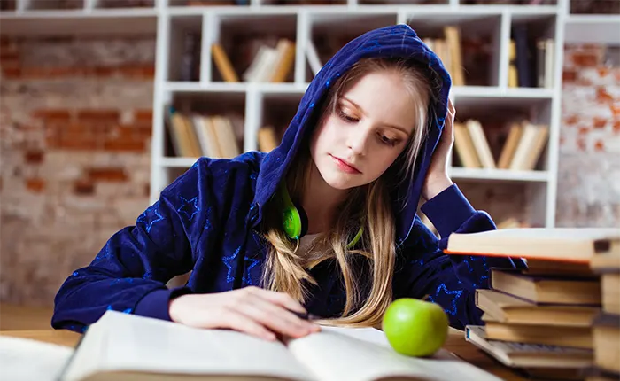 خودارزیابی چیست و چرا اهمیت دارد؟